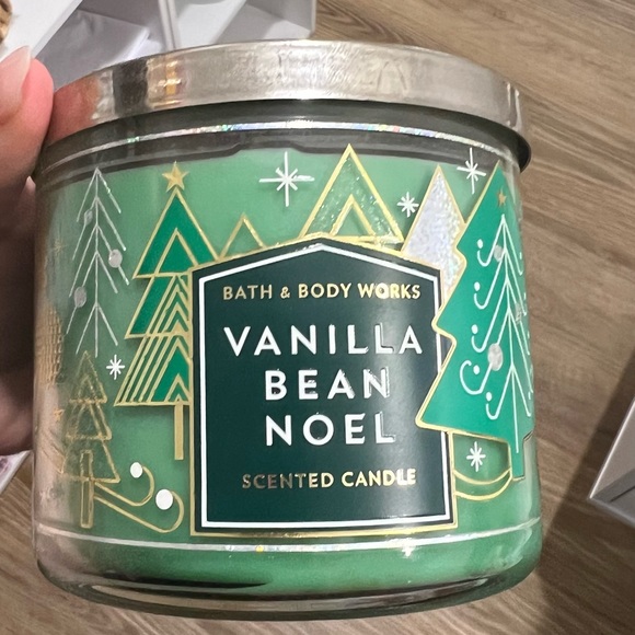 Vanilla bean noel Christmas bath & body works candle - Picture 1 of 2